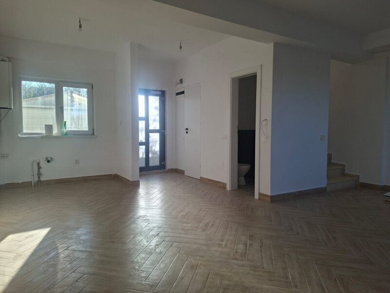 Chitila Casa de vanzare in Chitila   confort, lumina si spatiu